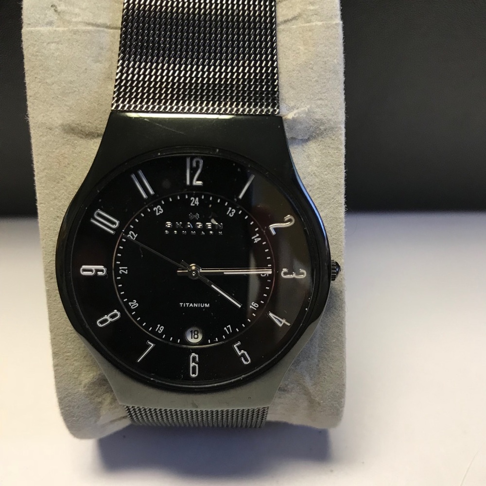 Skagen Men’s Watch EUC battery required